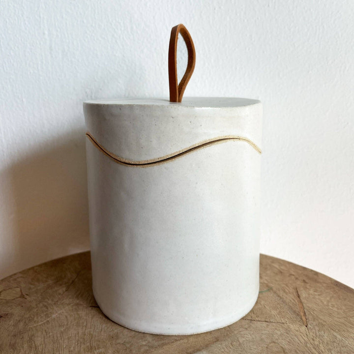 JAR WITH LEATHER HANDLE LID