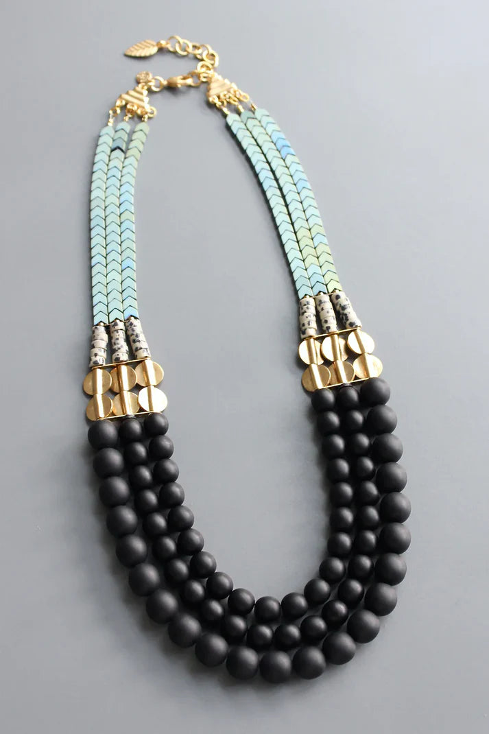 NECKLACE JET GLASS & HEMATITE TRIPLE STRAND