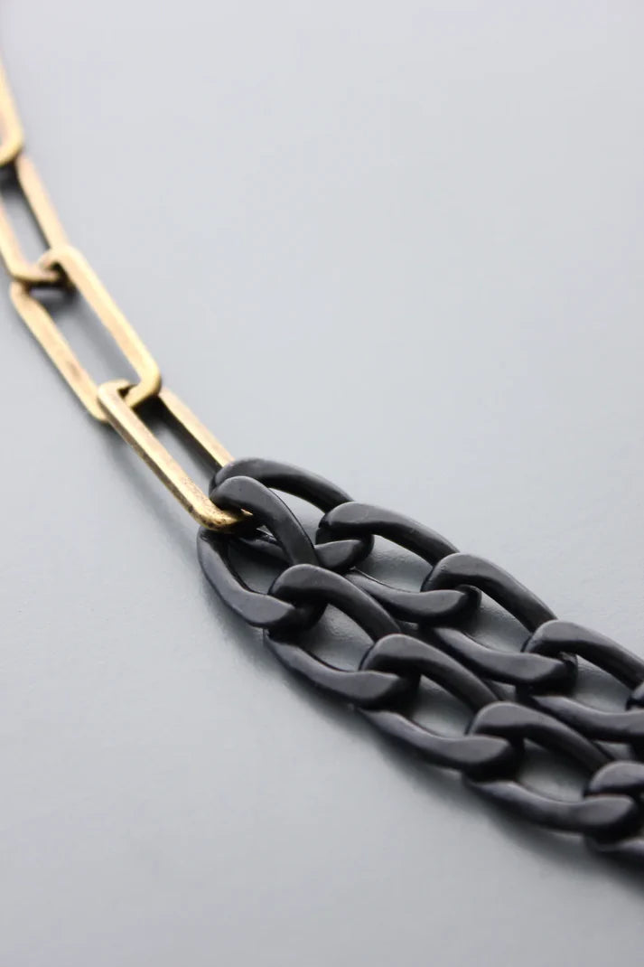 NECKLACE BLACK & BRASS CHAIN