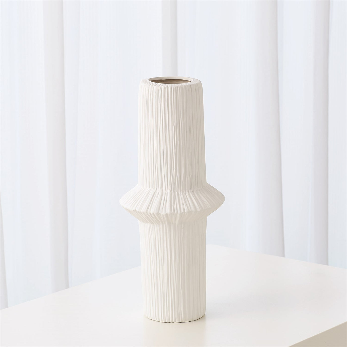 VASE ASCENDING RING MATTE WHITE