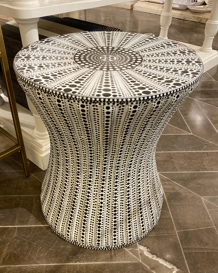 STOOL/TABLE WHITE BLACK CONCAVE RIBBED #56070