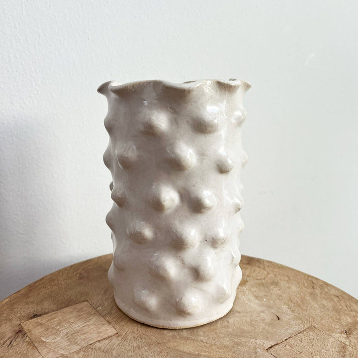 VASE BUMPS & RUFFLES