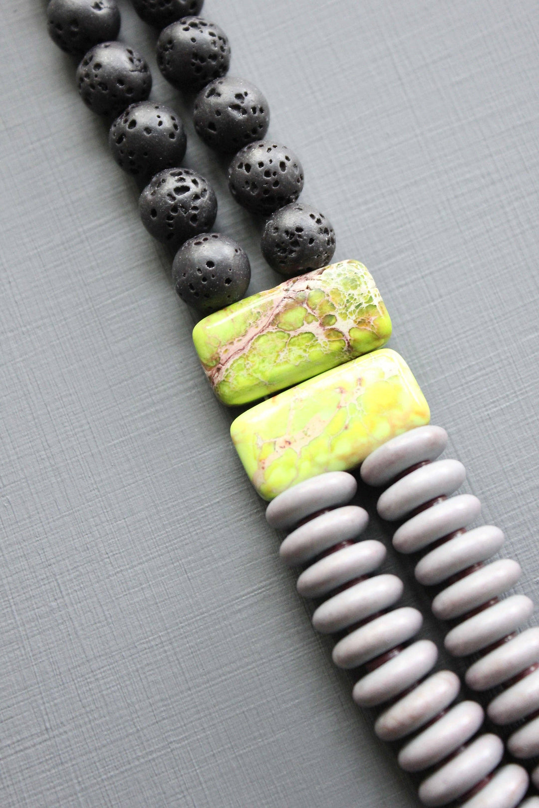 NECKLACE DOUBLE STRAND LAVENDER AND BLACK