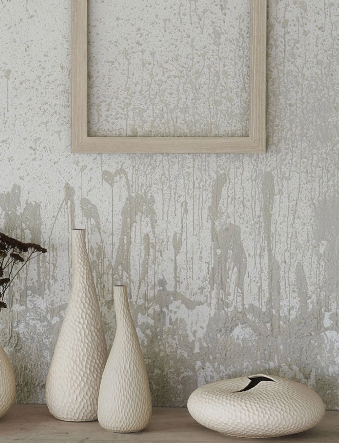 VASE TALL NATURAL CLAY CARVE