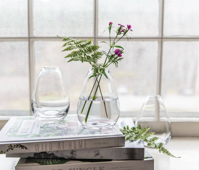 VASE BUD WOODSTOCK CURVED #64235