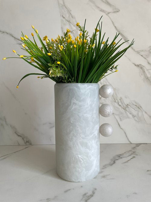 VASE ALABASTER BALLS