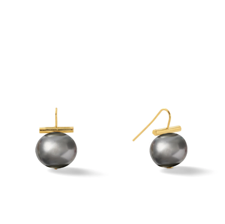 EARRING CLASSIC MEDIUM PEBBLE PEARL DARK GREY #65737