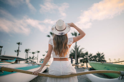 HAT HOLBOX