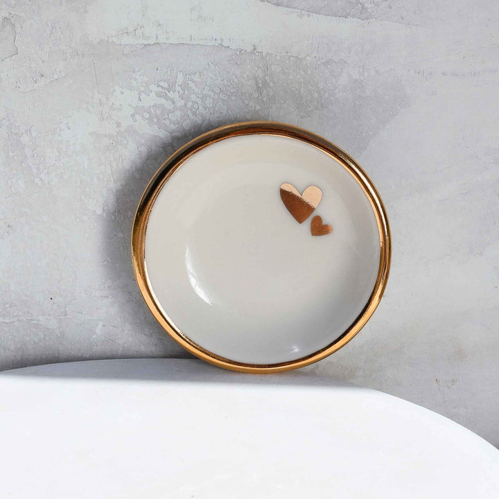 RING DISH WHITE WITH TWO GOLD HEARTS #69789