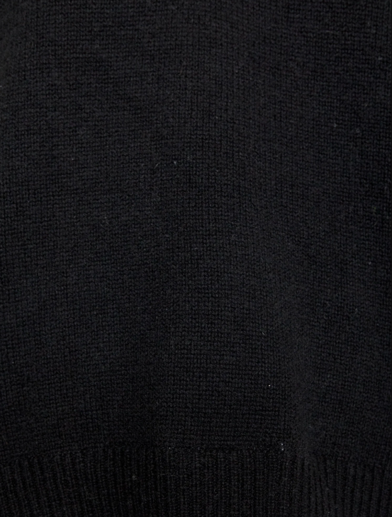 PULLOVER V-NECK LAYERED