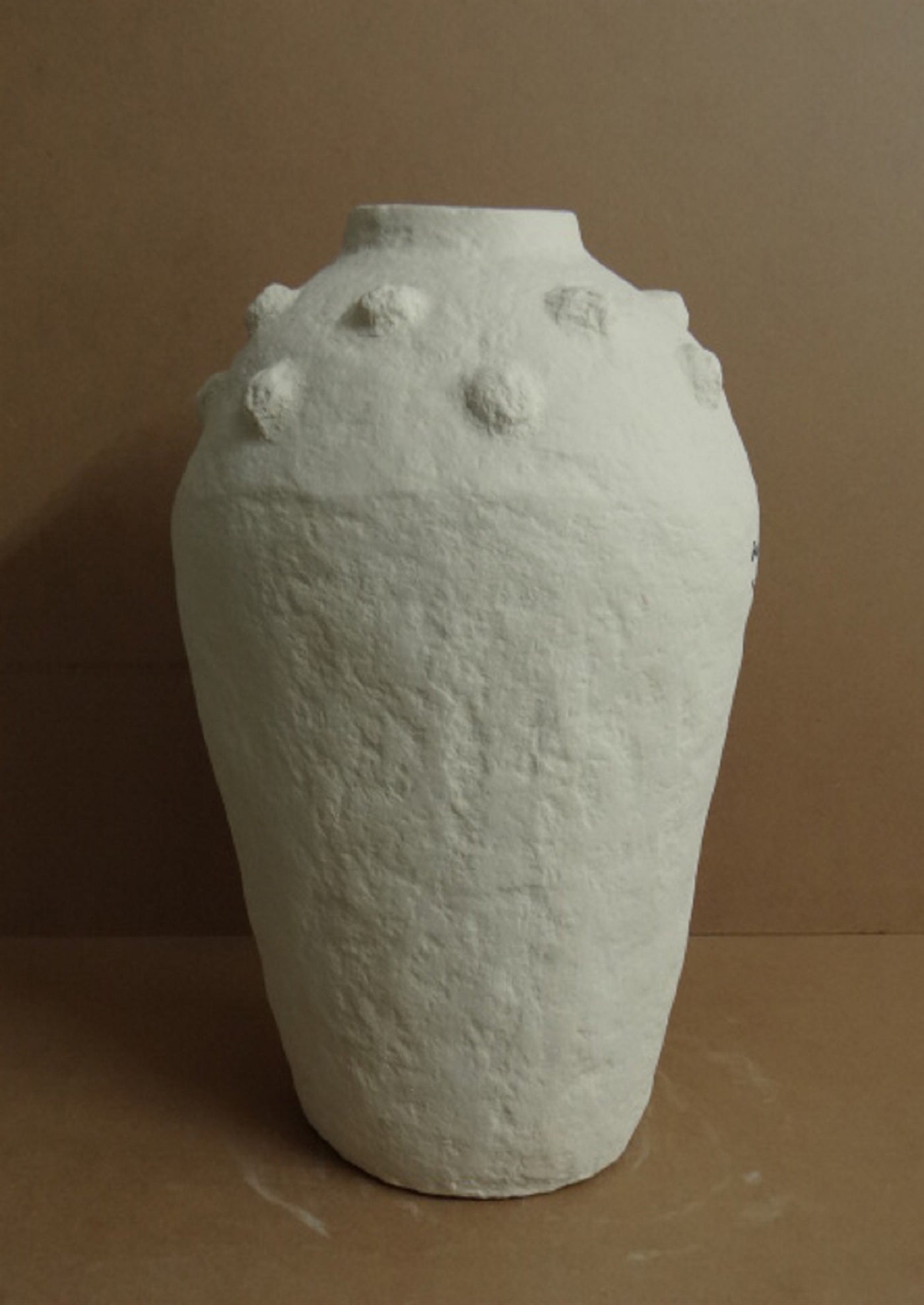 VASE PAPER MACHE OFF-WHITE WITH DOTS