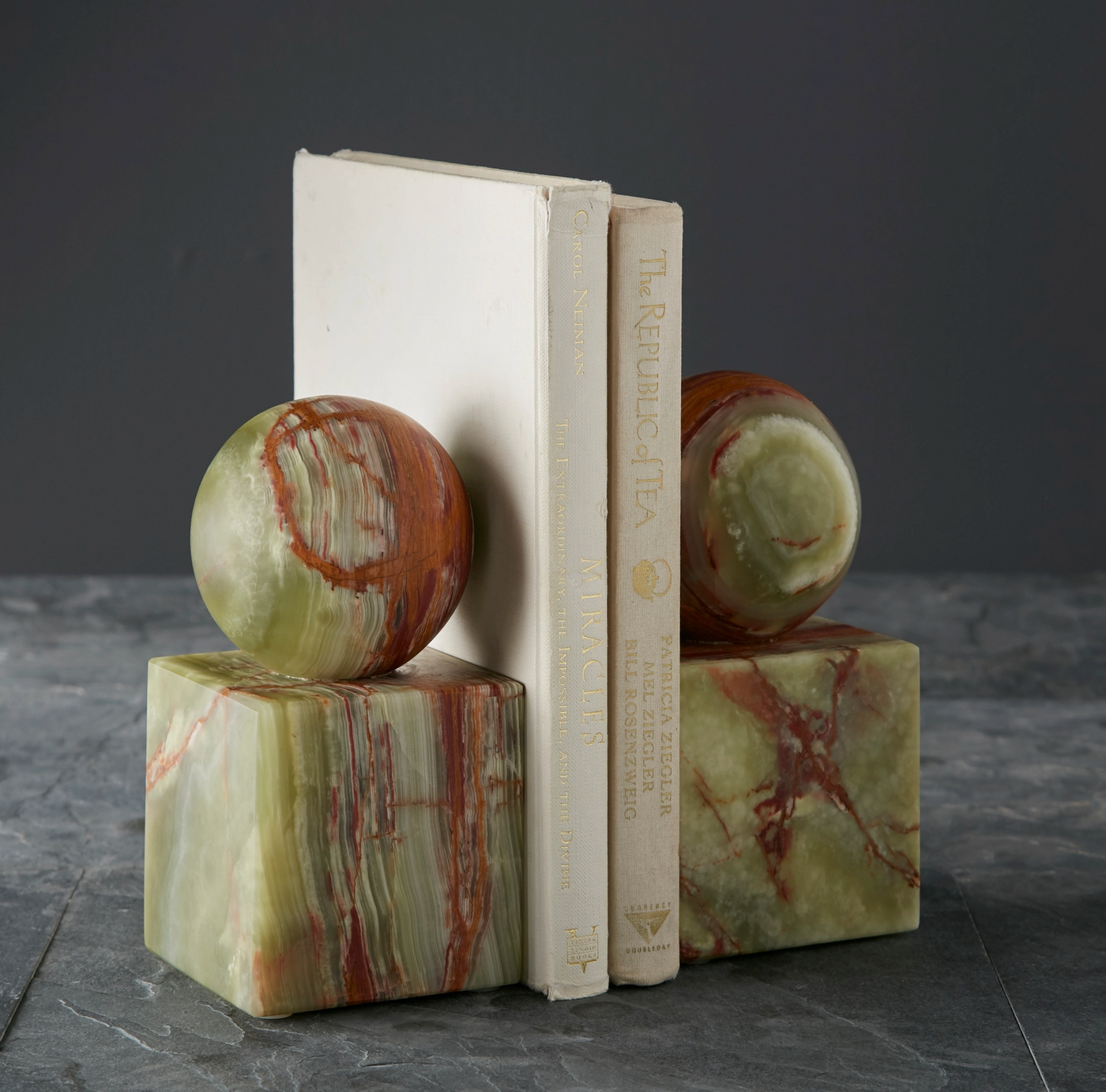 BOOKENDS BALLONCUBE VERDE ONYX MARBLE