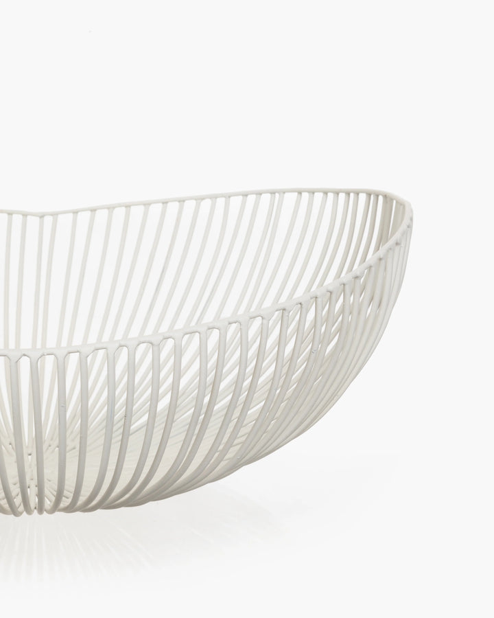 BASKET OVAL WHITE WIRE #73025