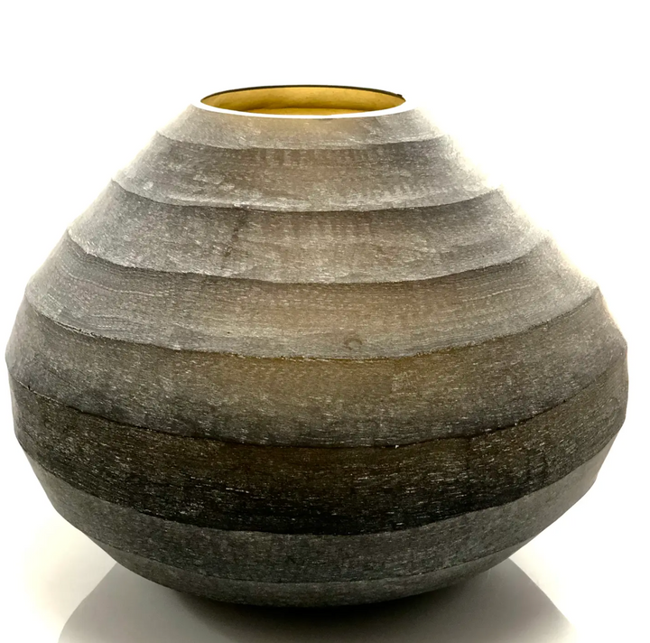 VASE ROUND SMOKE CUT STONE FINISH