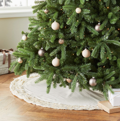 TREE SKIRT CHRISTMAS CREAM WITH SILVER/CREAM FRINGE