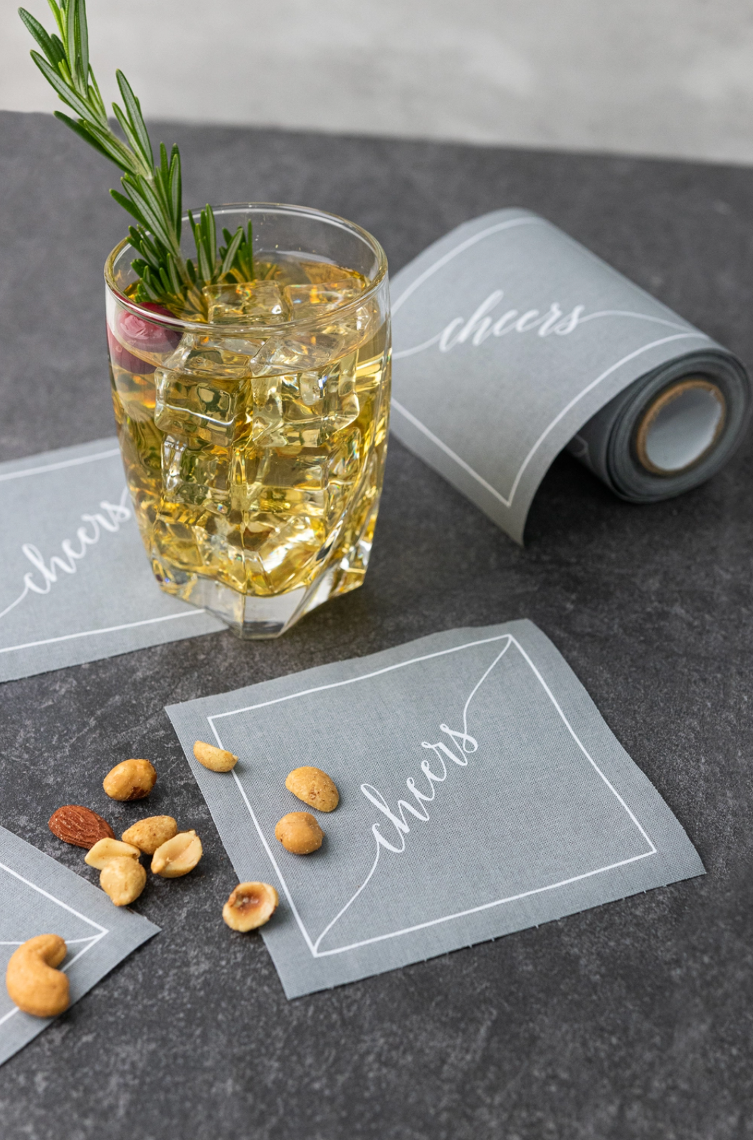 COCKTAIL NAPKIN ROLL CHEERS