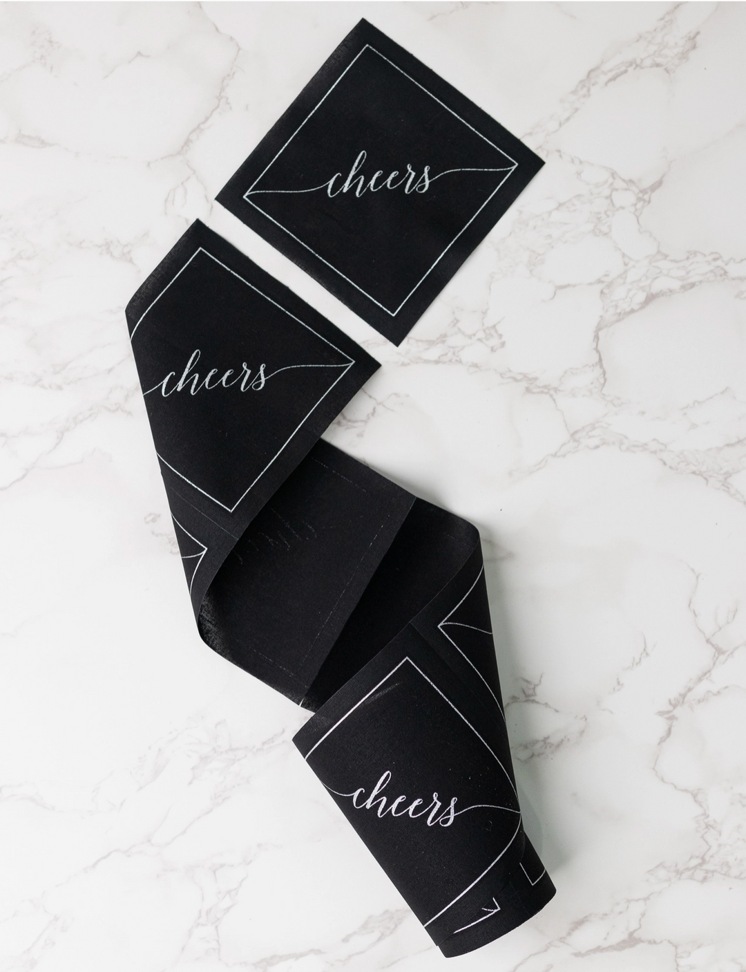 COCKTAIL NAPKIN ROLL CHEERS