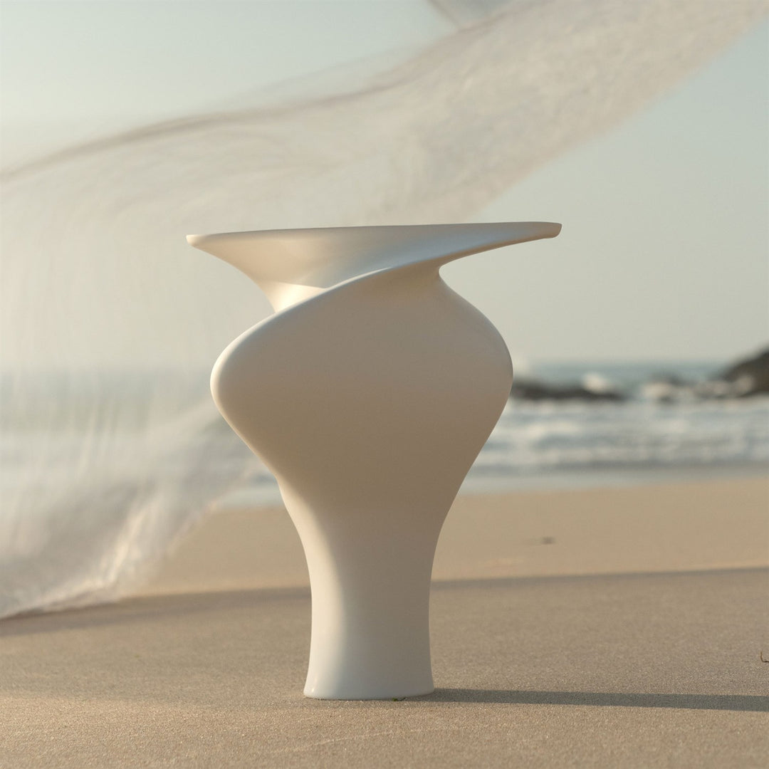 VASE MATTE WHITE