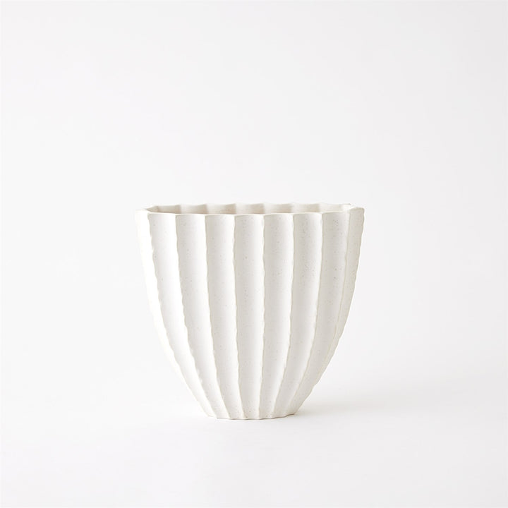 VASE WHITE RIBBED OFF-WHITE
