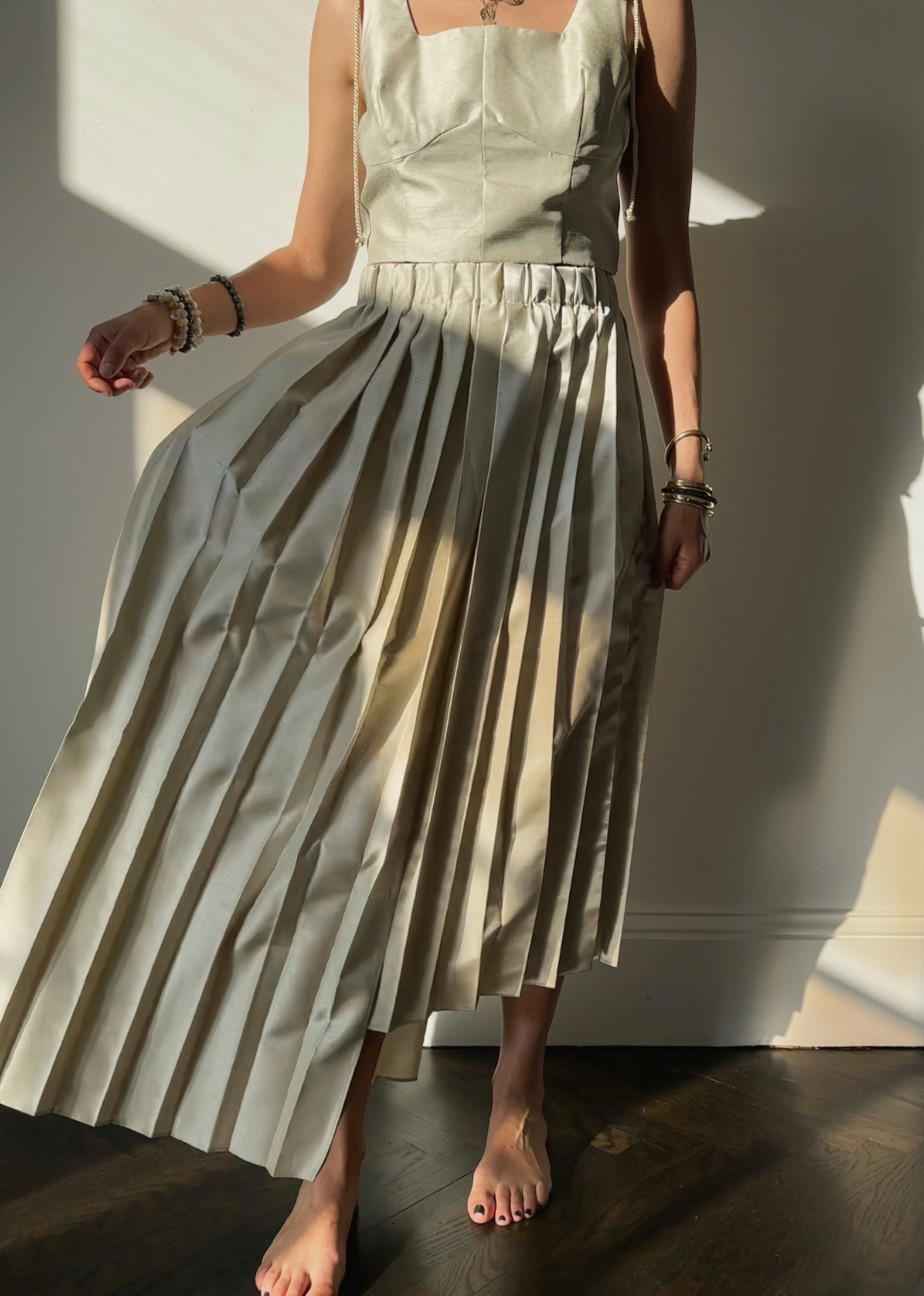 SKIRT PLUME PLEATED PEARL