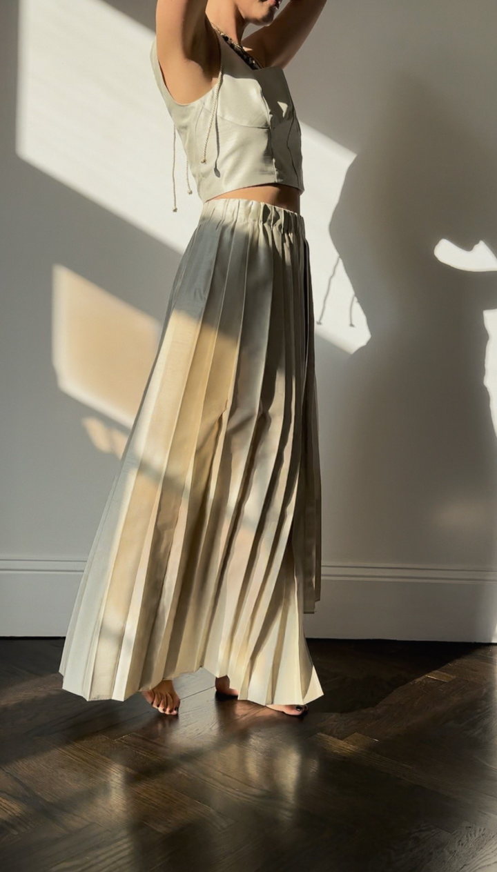 SKIRT PLUME PLEATED PEARL