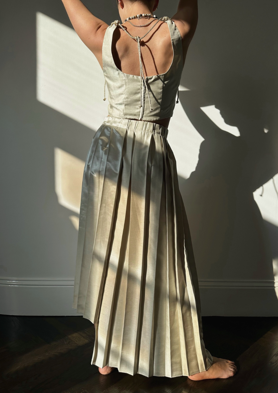 SKIRT PLUME PLEATED PEARL