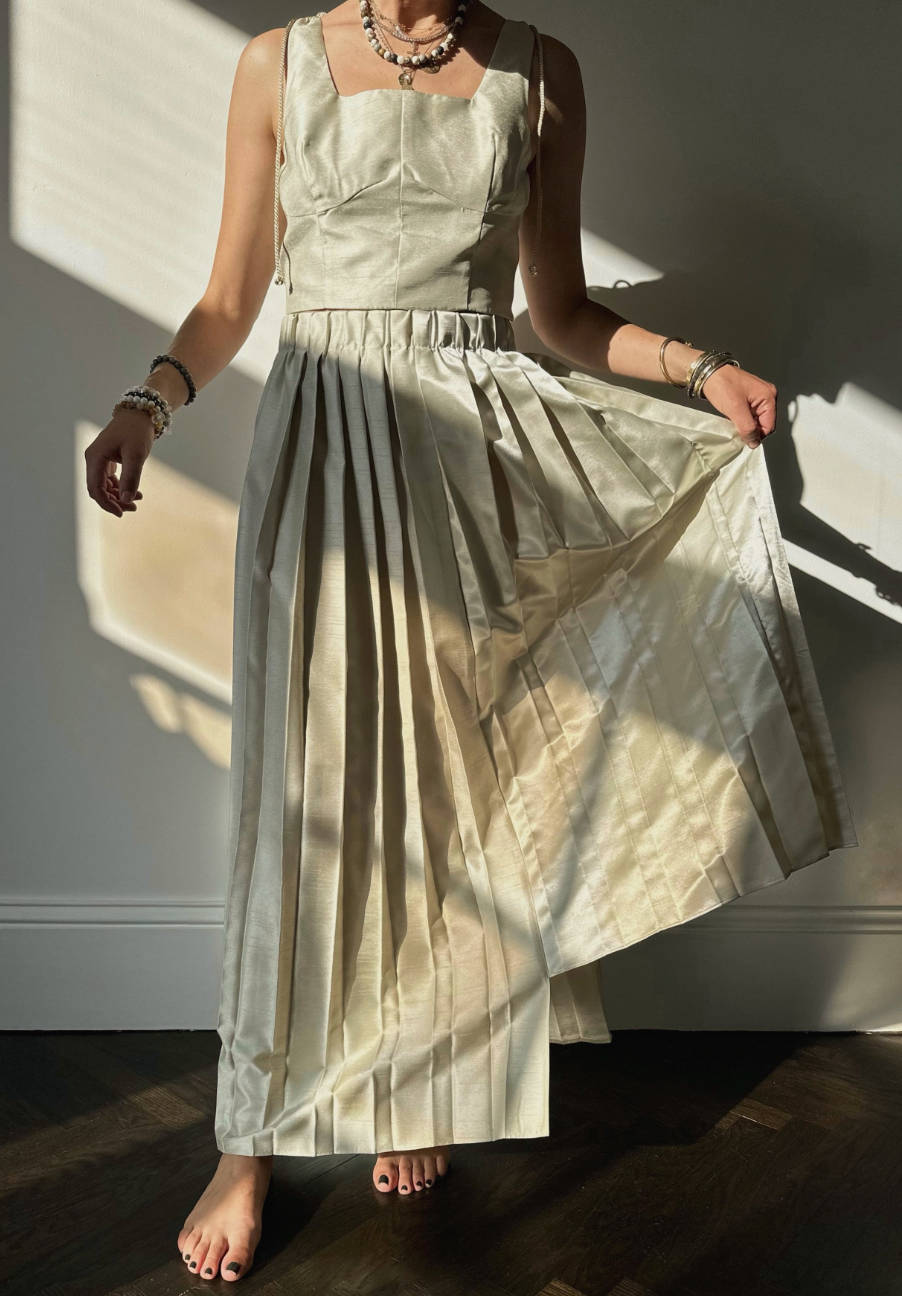 SKIRT PLUME PLEATED PEARL