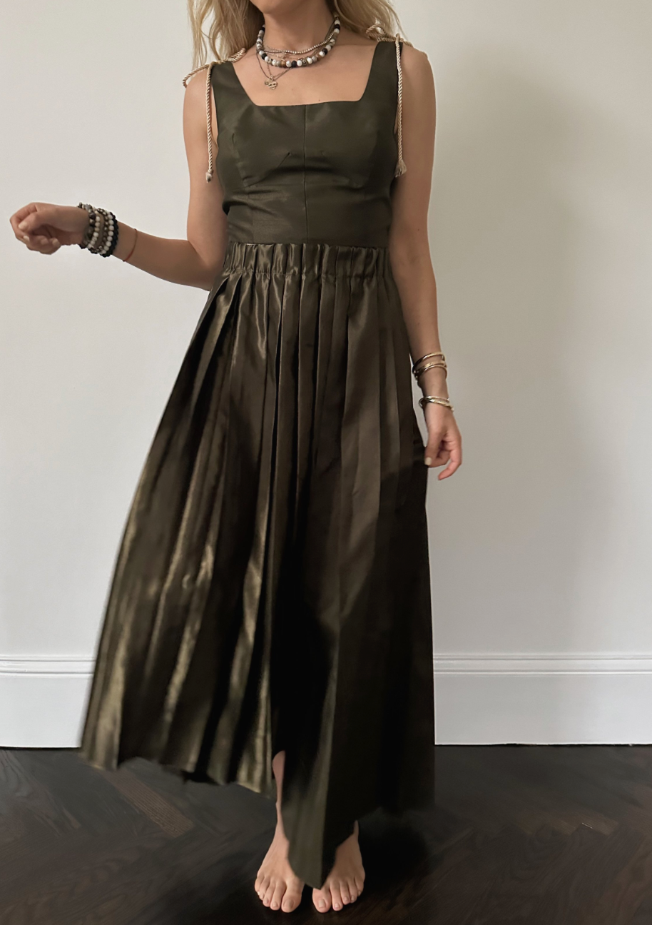 SKIRT PLUME PLEATED KELP