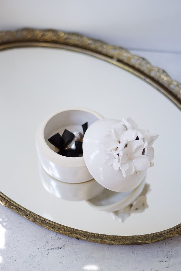 LIDDED JAR CREAM BLOSSOM #78328