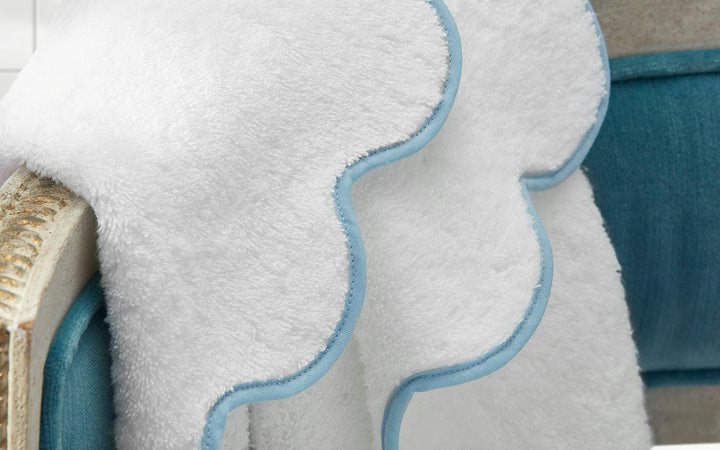 CAIRO SCALLOP TUB MAT COLLECTION