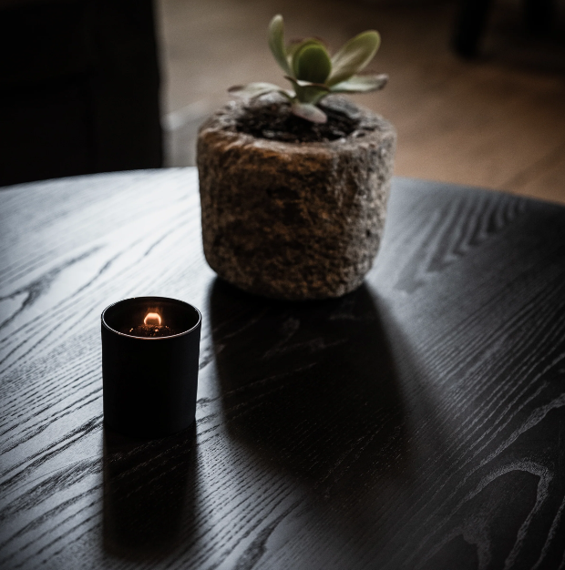 CANDLE CLARISSE MATTE BLACK