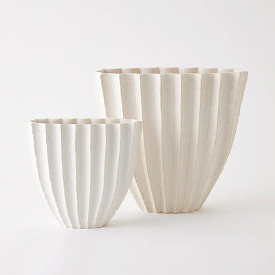 VASE WHITE RIBBED OFF-WHITE