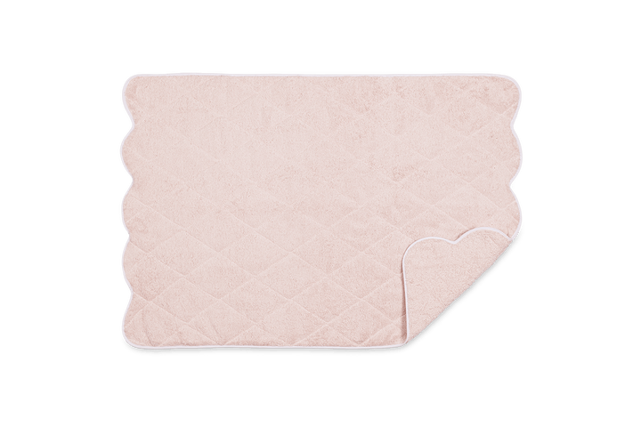 CAIRO SCALLOP TUB MAT COLLECTION