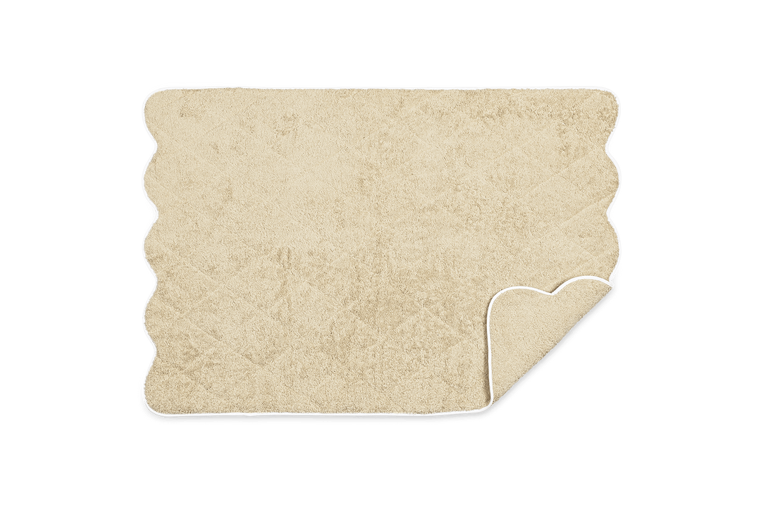 CAIRO SCALLOP TUB MAT COLLECTION