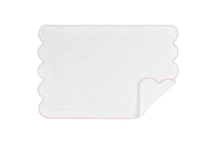 CAIRO SCALLOP TUB MAT COLLECTION