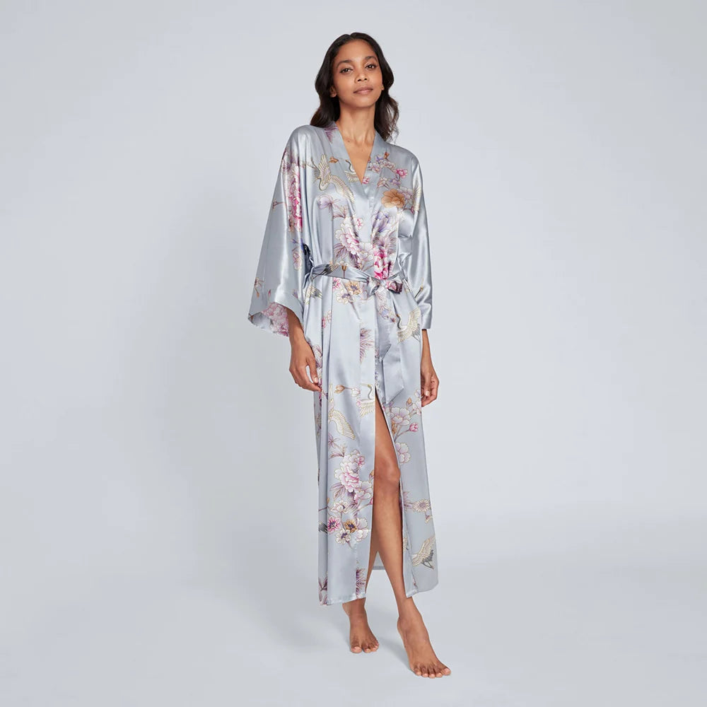 ROBE CHRYSATHEMUM & CRANE LONG