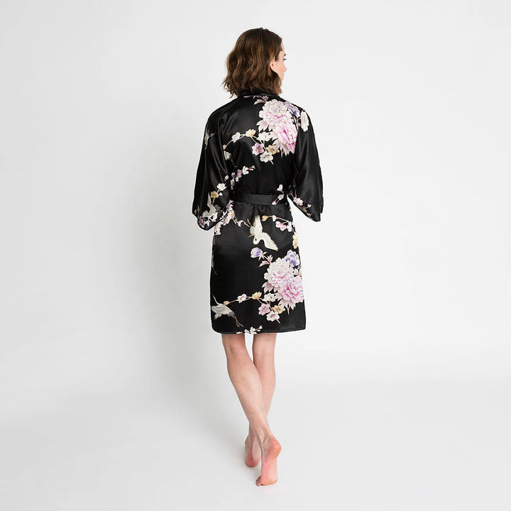 ROBE CHRYSATHEMUM BLACK SHORT