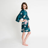 ROBE CHRYSATHEMUM & CRANE SHORT