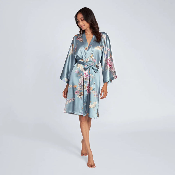 ROBE CHRYSATHEMUM & CRANE SHORT