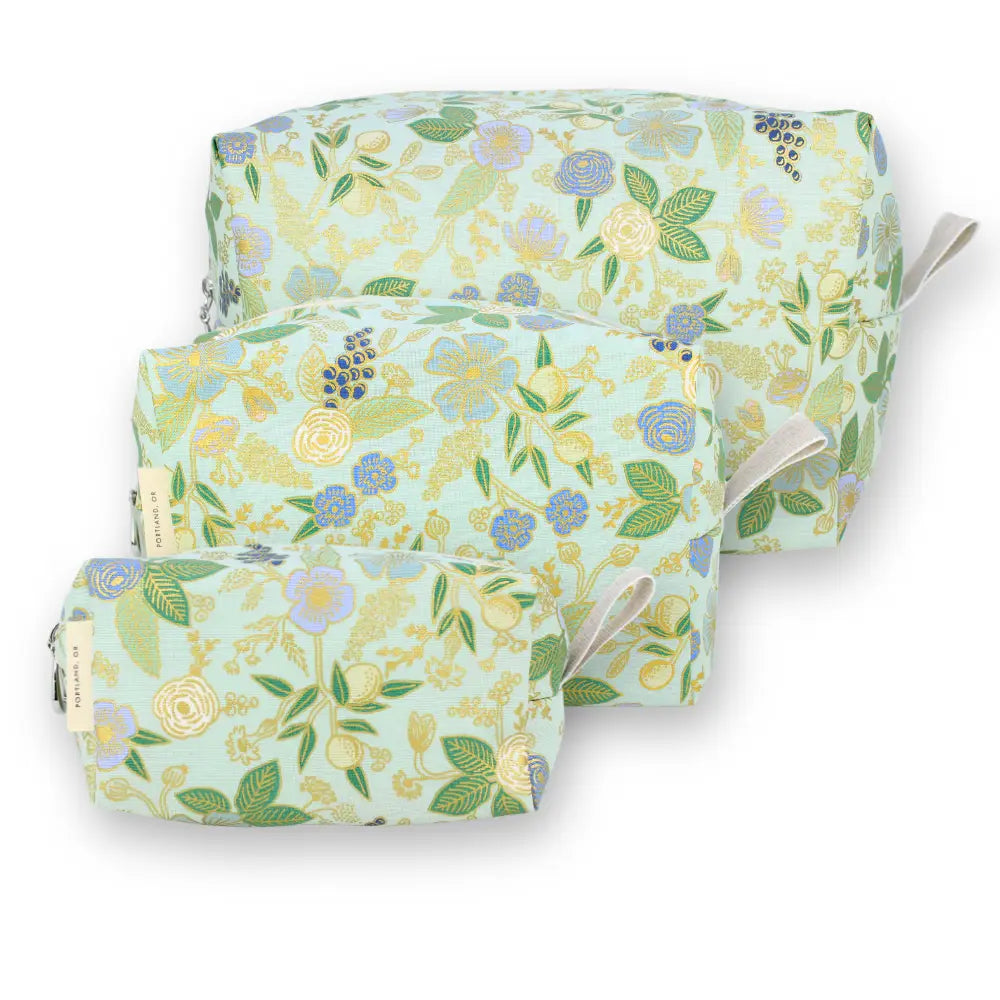 TOILETRY BAG METALLIC FLORAL ON MINT