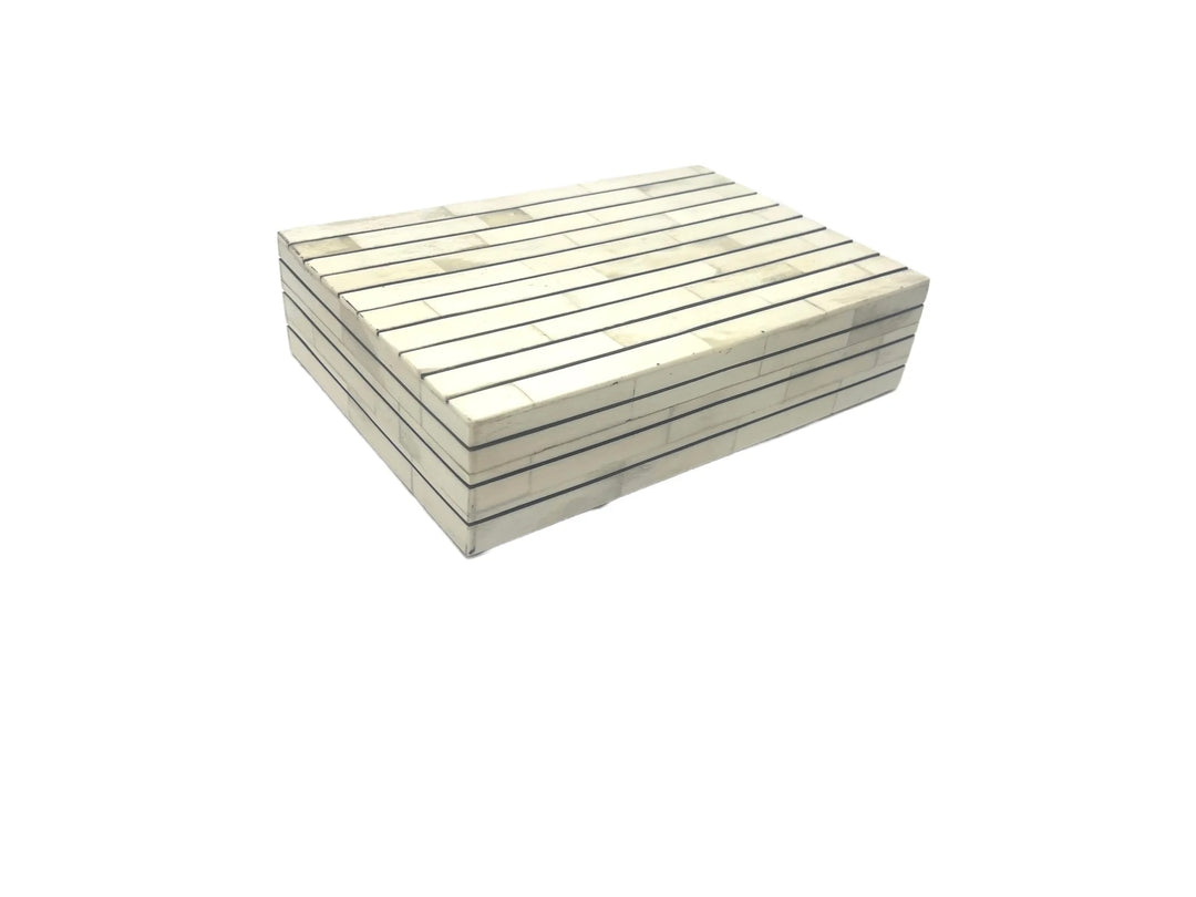BOX BONE W/ CARVED LINES
