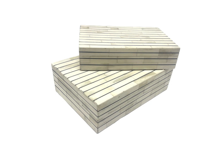 BOX BONE W/ CARVED LINES