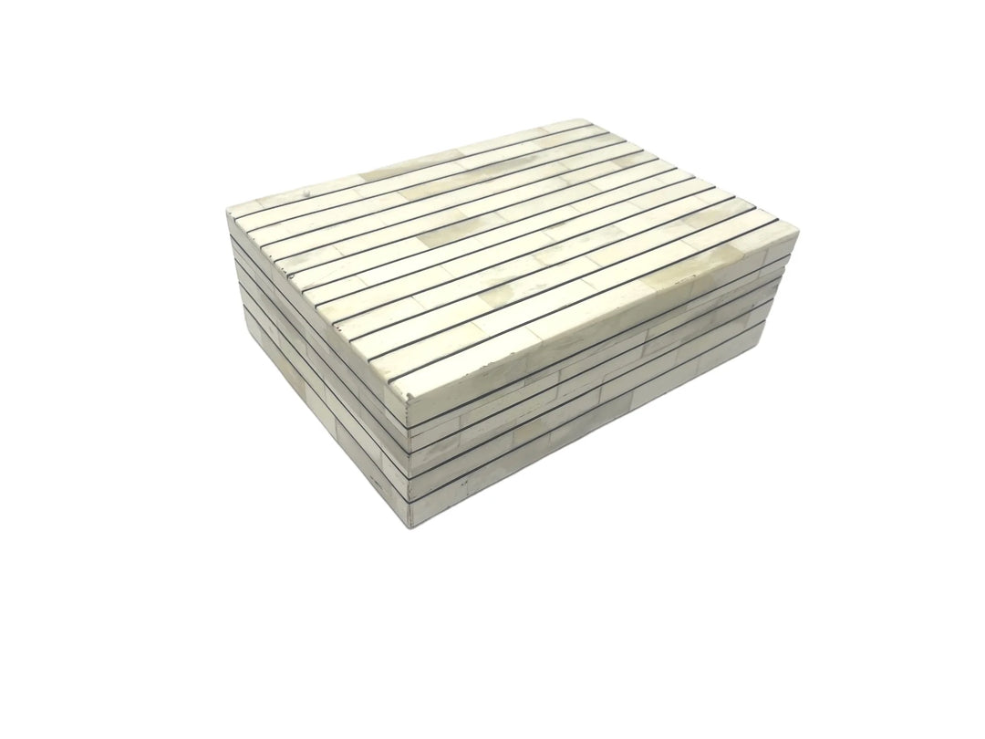 BOX BONE W/ CARVED LINES