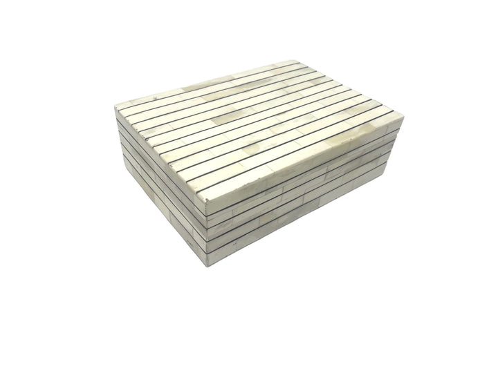 BOX BONE W/ CARVED LINES