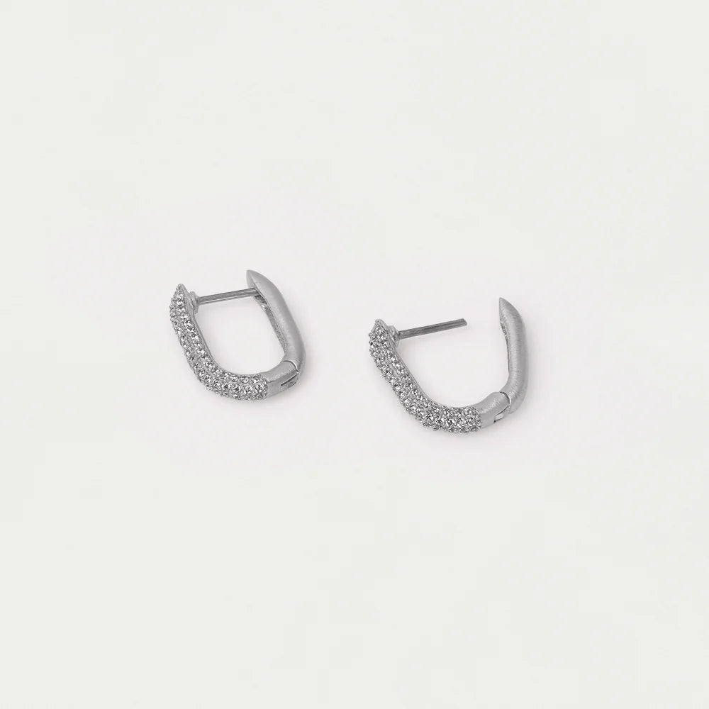 EARRINGS JULIETTE PAVÉ HUGGIE HOOP SILVER