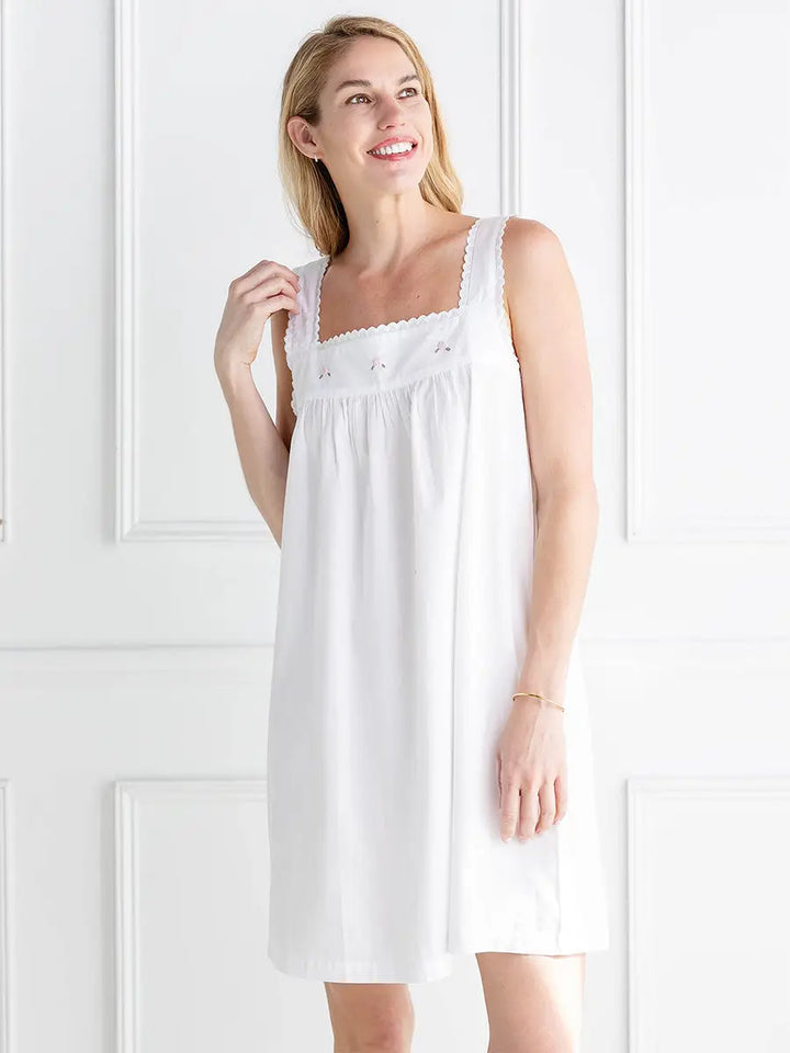 NIGHTGOWN STRAP SLEEVES ROSEBUD