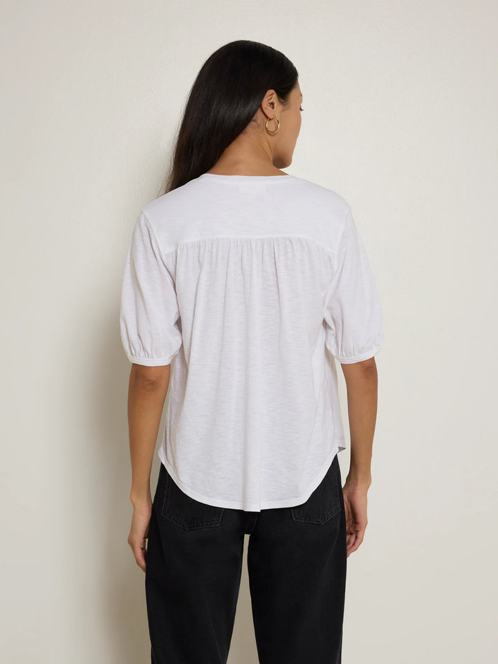 TEE SHIRRED SHOULDER TOP