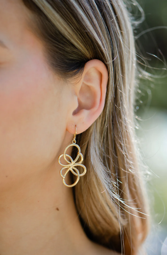 EARRINGS W/TWISTED WIRE DISIGN #73146