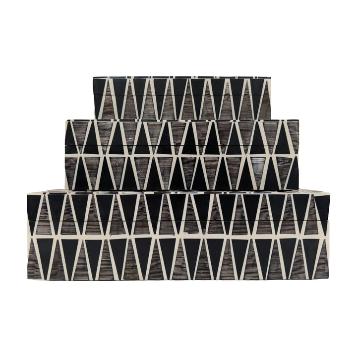 BOX BLACK GEOMETRIC TRIANGLES MOSAIC