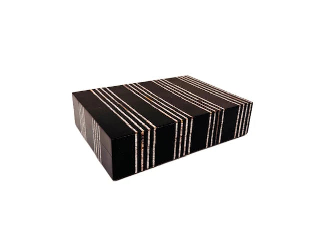 BOX BLK W/WHT STRIPE